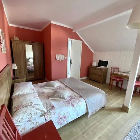 Szary Domek Apartamenty Ustka Exterior photo